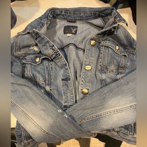 Women’s distressed Jean jacket - size L